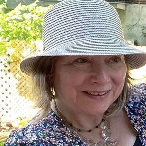 Meet your Posher, Deborah